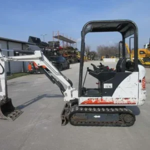 BOBCAT 320 + 3 CUCHARONES – Miniexcavadora 1.5T